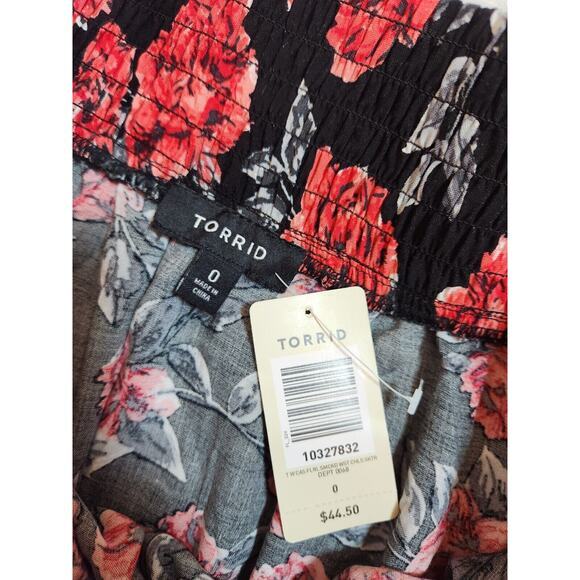 NWT Torrid Women's Multicolor Floral Print Rayon Midi Skirt Size 0X - Picture 3 of 6